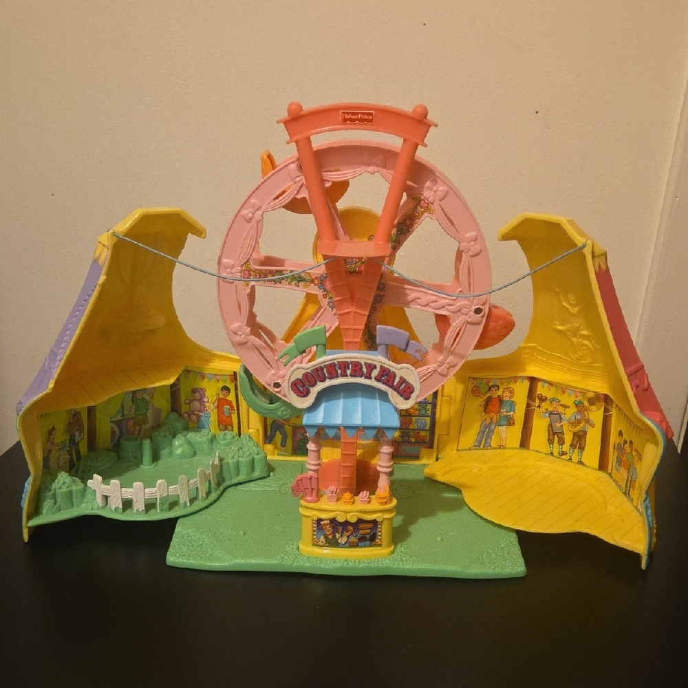 Fisher-Price Sweet Streets Country Fair Carnival - Picture 3 of 13